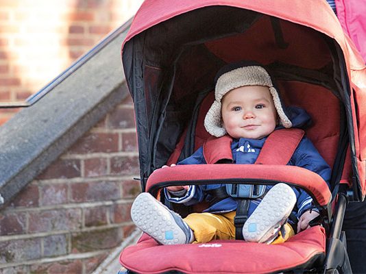 宝宝的囟门=命门洗不得?谣言! 婴儿手推车